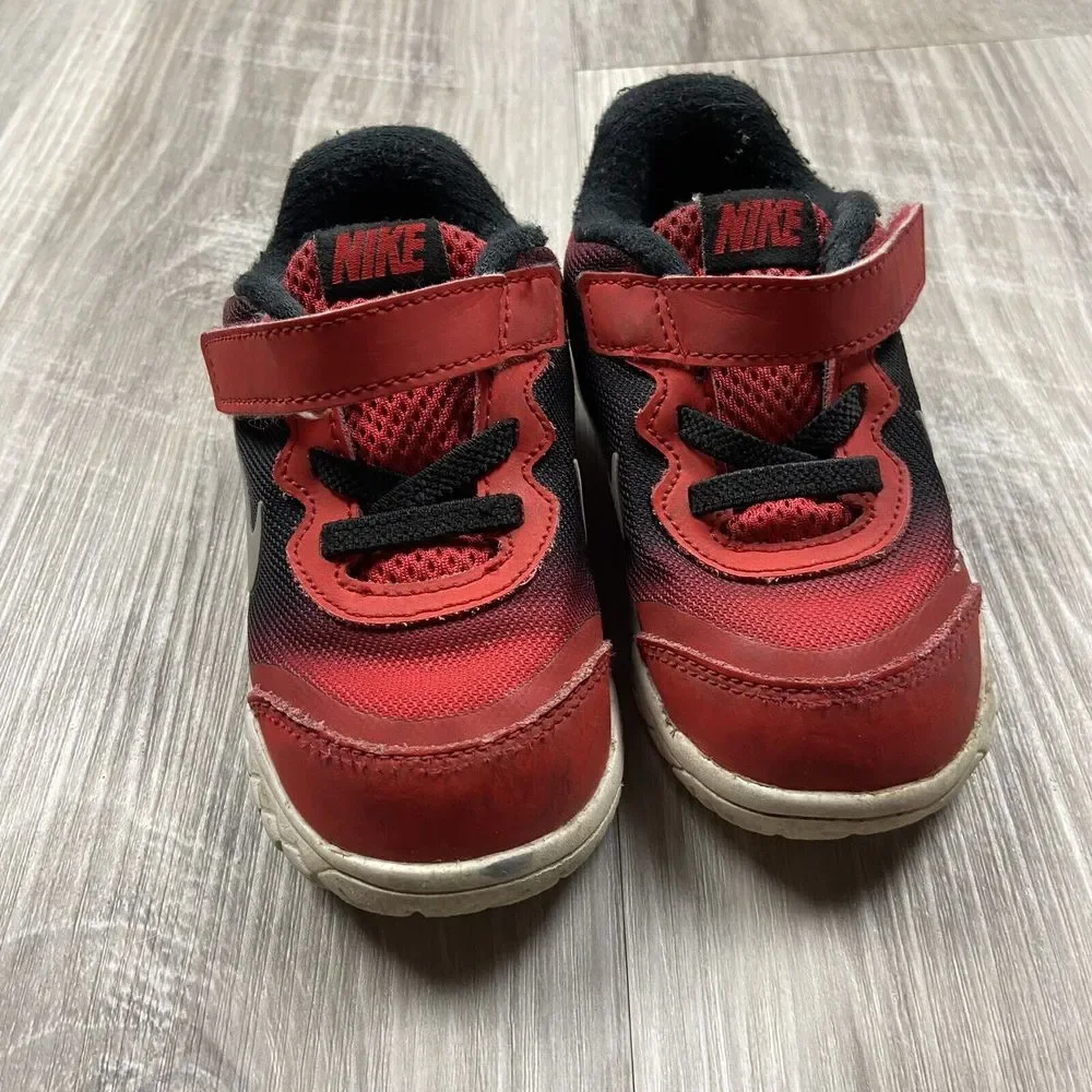 Nike‎ Kid's 7C Red Black White Hook & Loop Running Athletic Shoes 749814-600 - Picture 3 of 7